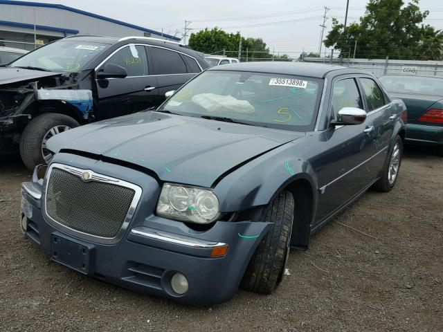 2C3LA63H66H336579 - 2006 CHRYSLER 300C BLUE photo 2