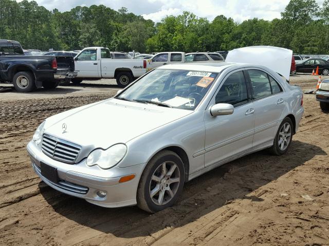 WDBRF92HX7F911620 - 2007 MERCEDES-BENZ C 280 4MAT SILVER photo 2