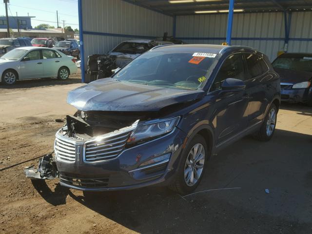 5LMCJ2C99HUL04912 - 2017 LINCOLN MKC SELECT BLUE photo 2