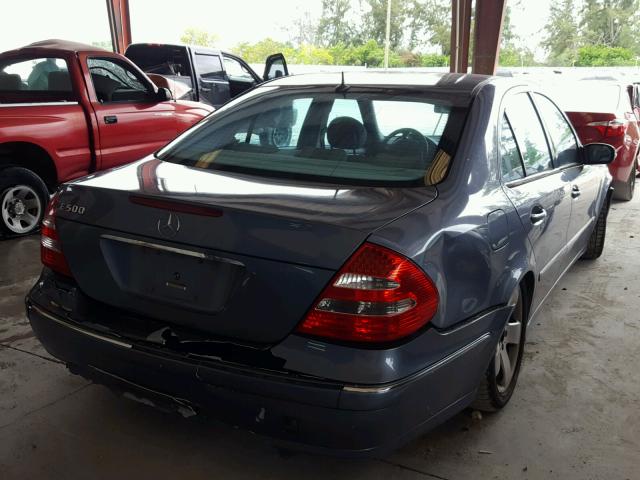 WDBUF70J04A445046 - 2004 MERCEDES-BENZ E 500 BLUE photo 4