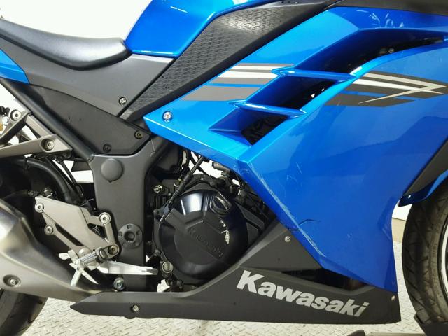 JKAEX8A12HDA30836 - 2017 KAWASAKI EX300 A BLUE photo 12