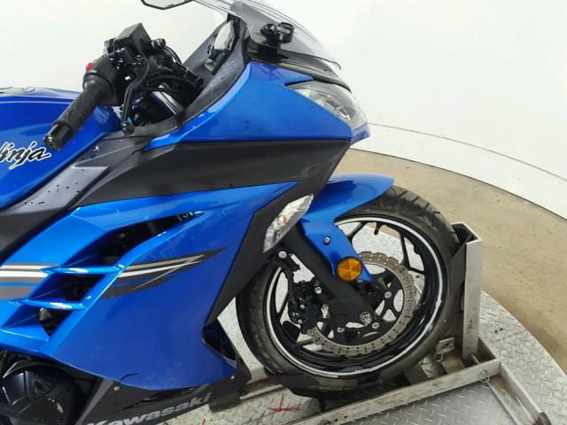 JKAEX8A12HDA30836 - 2017 KAWASAKI EX300 A BLUE photo 14