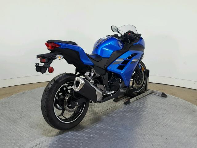 JKAEX8A12HDA30836 - 2017 KAWASAKI EX300 A BLUE photo 8