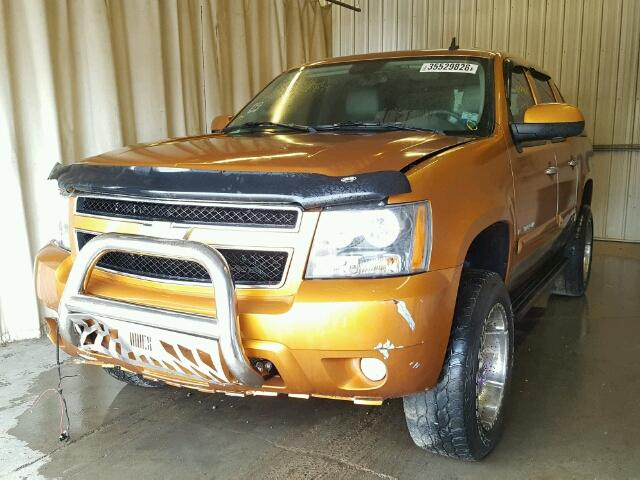 3GNFK12357G306030 - 2007 CHEVROLET AVALANCHE ORANGE photo 2