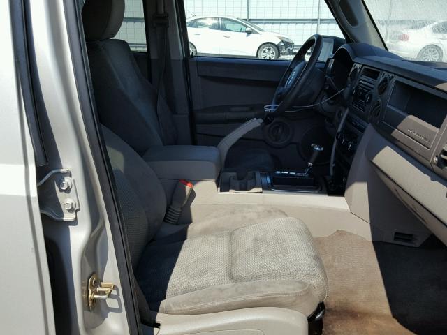 1J8HH48P17C505826 - 2007 JEEP COMMANDER Gümüş foto 5