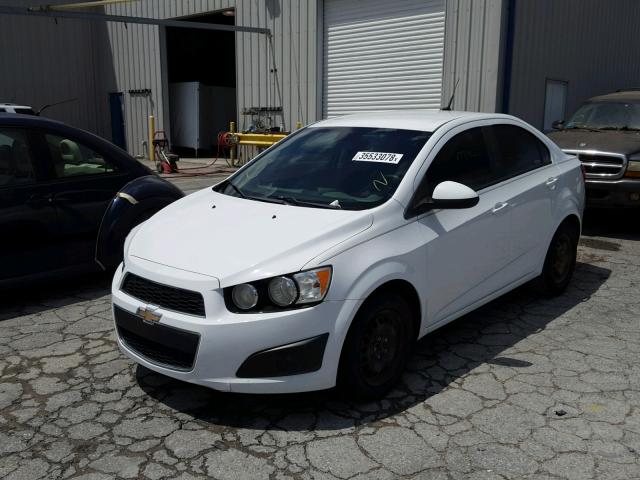 1G1JA5SHXD4247972 - 2013 CHEVROLET SONIC LS 白色 照片 2