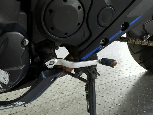 JKAEXEE16EDA15700 - 2014 KAWASAKI EX650 E BLUE photo 18