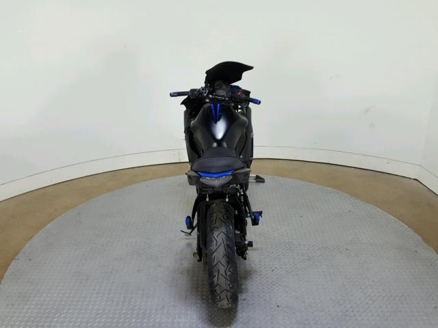 JKAEXEE16EDA15700 - 2014 KAWASAKI EX650 E BLUE photo 9