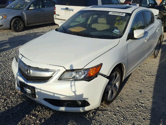 19VDE1F58DE008560 - 2013 ACURA ILX 20 PRE WHITE photo 2