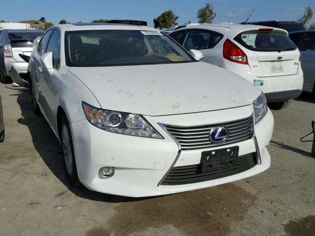 JTHBW1GG7F2083227 - 2015 LEXUS ES 300H WHITE photo 1