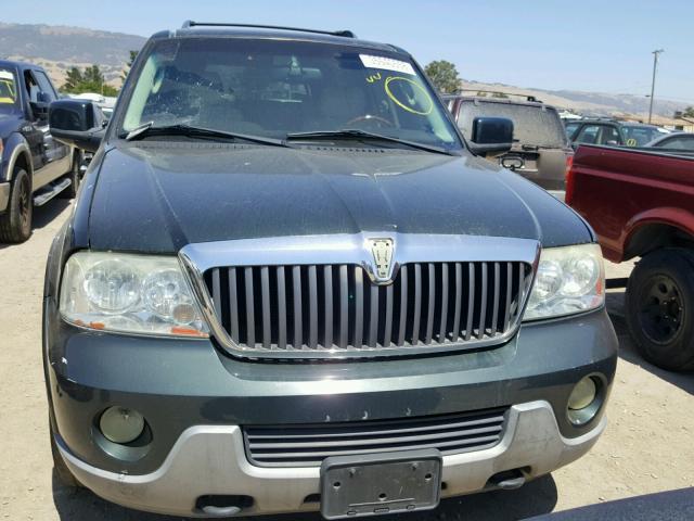 5LMFU27R23LJ38519 - 2003 LINCOLN NAVIGATOR GREEN photo 9