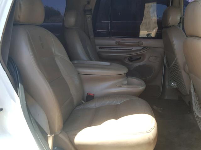5LMRU27L0XLJ09700 - 1999 LINCOLN NAVIGATOR 白色 照片 6