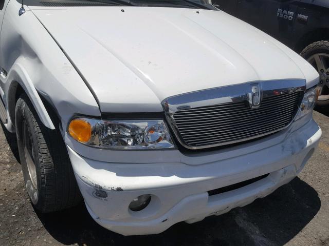 5LMRU27L0XLJ09700 - 1999 LINCOLN NAVIGATOR 白色 照片 7