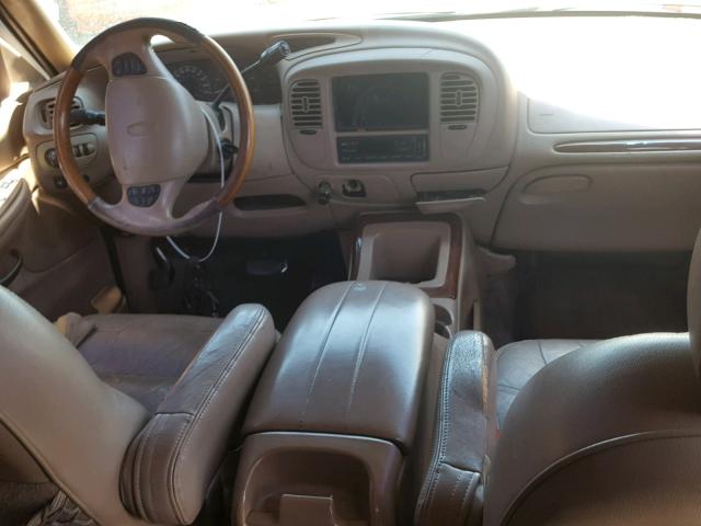 5LMRU27L0XLJ09700 - 1999 LINCOLN NAVIGATOR 白色 照片 9