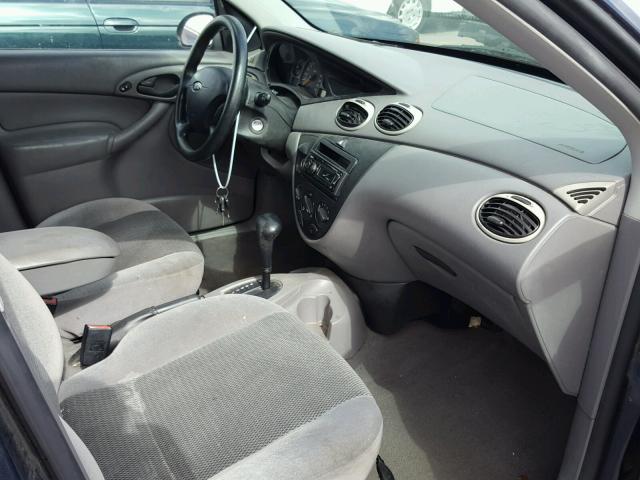 1FAFP34343W151247 - 2003 FORD FOCUS SE C BLUE photo 5