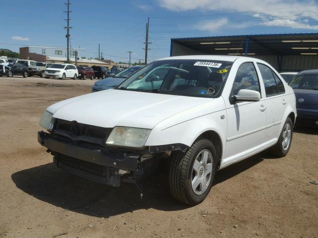 3VWSB69M22M125929 - 2002 VOLKSWAGEN JETTA GLS WHITE photo 2