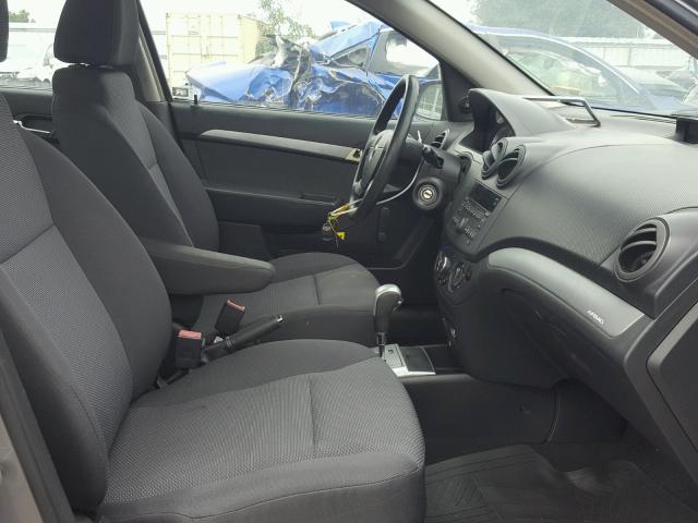 KL1TD5DE7AB105913 - 2010 CHEVROLET AVEO LS GRAY photo 5