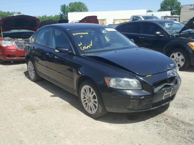 YV1MH682552111510 - 2005 VOLVO S40 T5 BLACK photo 1