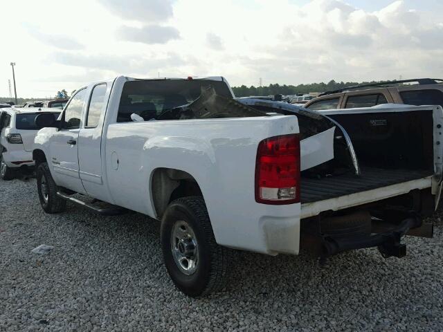 1GTHC59689E103813 - 2009 GMC SIERRA C25 WHITE photo 3