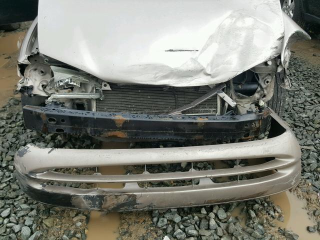 1Y1SK5286YZ410646 - 2000 CHEVROLET GEO PRIZM 米色 照片 9