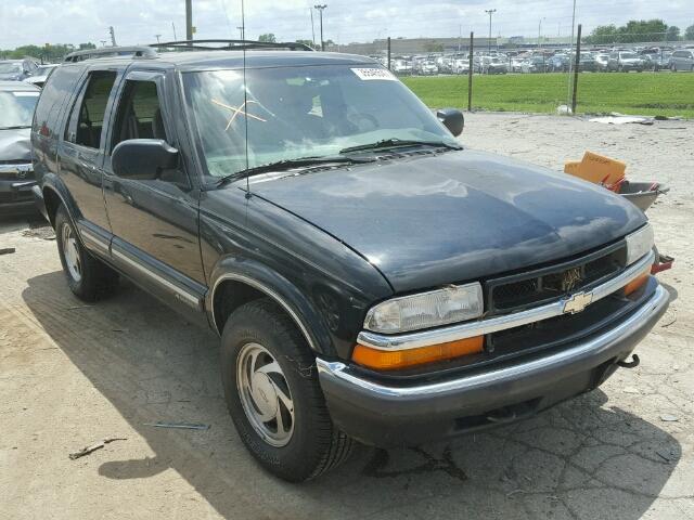 1GNDT13W112222476 - 2001 CHEVROLET BLAZER BLACK photo 1