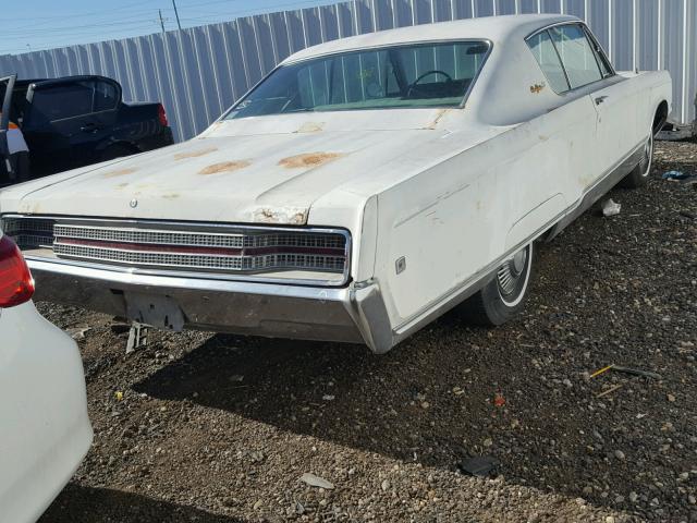 CH23K8C115546 - 1968 CHRYSLER NEW YORKER WHITE photo 4