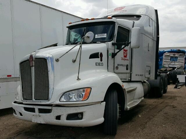 1XKAD49XXDJ347890 - 2013 KENWORTH CONSTRUCTI WHITE photo 2