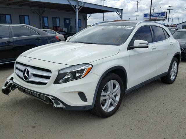 WDCTG4GB9HJ327889 - 2017 MERCEDES-BENZ GLA 250 4M WHITE photo 2