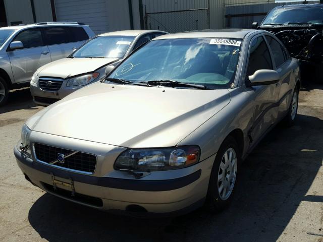 YV1RS61R222124676 - 2002 VOLVO S60 TAN photo 2