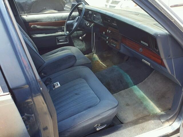 1G1BN51H3JR215213 - 1988 CHEVROLET CAPRICE CL BLUE photo 5