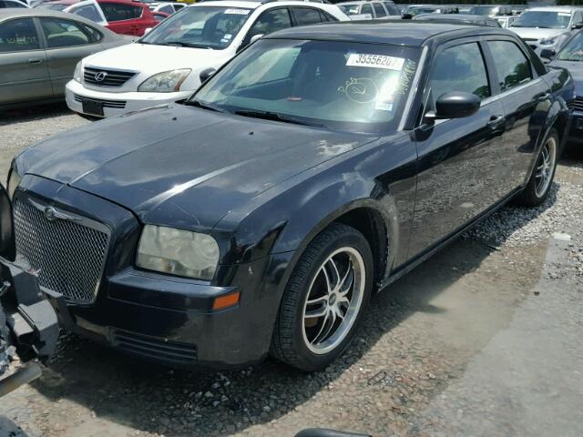 2C3KA43R47H849422 - 2007 CHRYSLER 300 BLACK photo 2