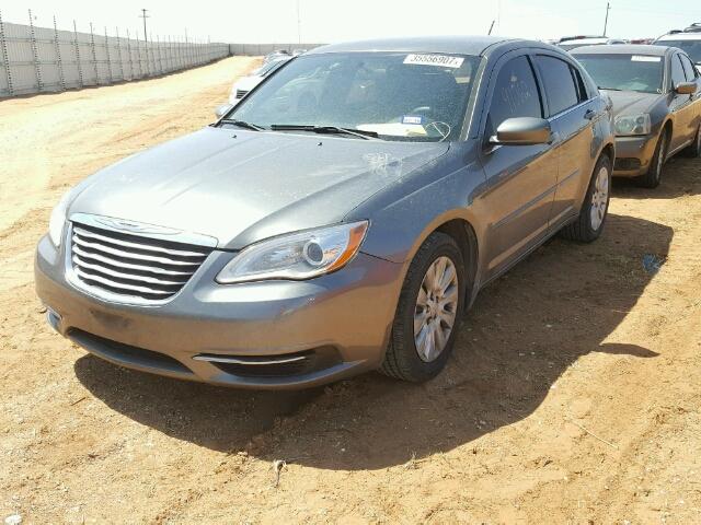 1C3CCBABXDN604698 - 2013 CHRYSLER 200 LX GRAY photo 2