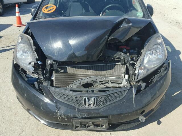 JHMGE8H39BC025430 - 2011 HONDA FIT BLACK photo 9