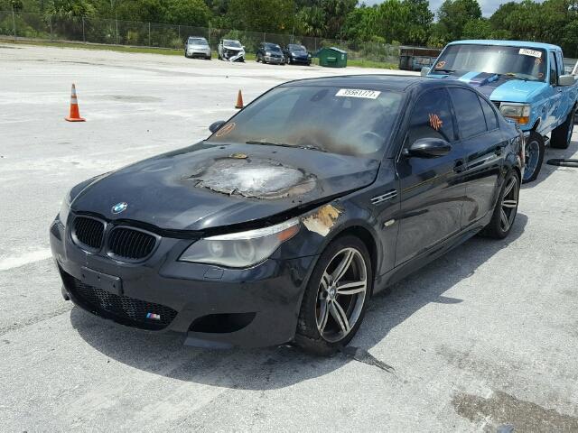 WBSNB93556B584476 - 2006 BMW M5 BLACK photo 2