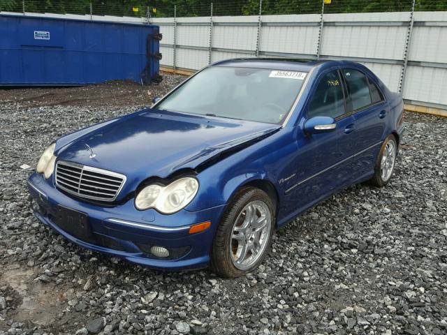 WDBRF65J13F396952 - 2003 MERCEDES-BENZ C 32 AMG K BLUE photo 2