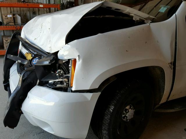 1GNLC2E06DR325124 - 2013 CHEVROLET TAHOE POLI WHITE photo 9