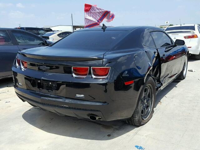 2G1FA1E31D9192727 - 2013 CHEVROLET CAMARO LS BLACK photo 4