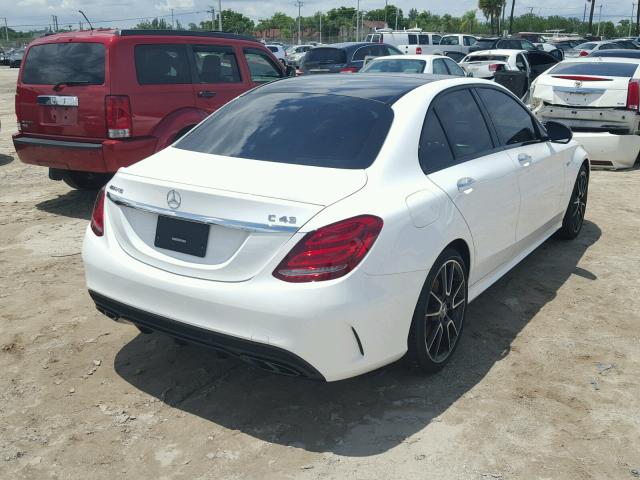 55SWF6EB3HU231377 - 2017 MERCEDES-BENZ C 43 4MATI WHITE photo 4