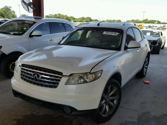 JNRBS08W94X401765 - 2004 INFINITI FX45 WHITE photo 2