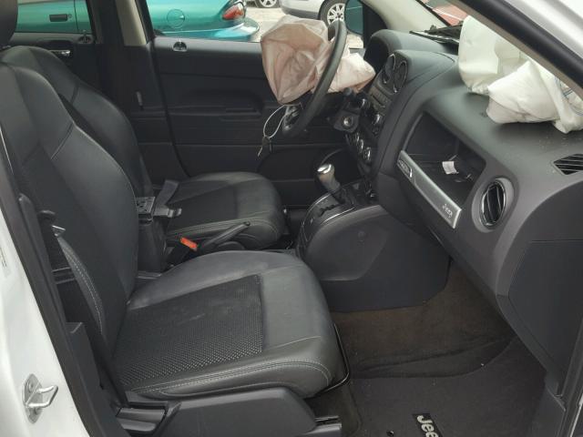 1C4NJCBAXFD296768 - 2015 JEEP COMPASS SP WHITE photo 5
