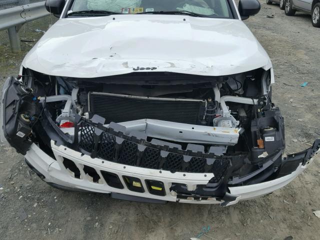 1C4NJCBAXFD296768 - 2015 JEEP COMPASS SP WHITE photo 9