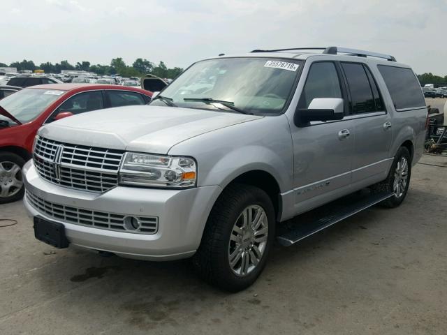 5LMJJ3J53AEJ02225 - 2010 LINCOLN NAVIGATOR 银色 照片 2