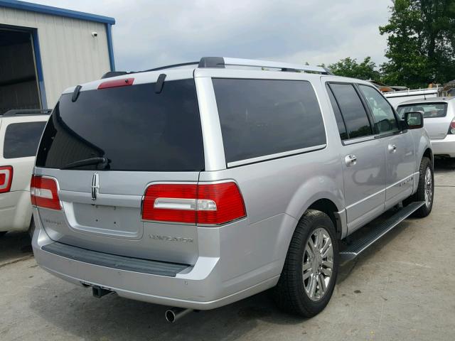 5LMJJ3J53AEJ02225 - 2010 LINCOLN NAVIGATOR 银色 照片 4