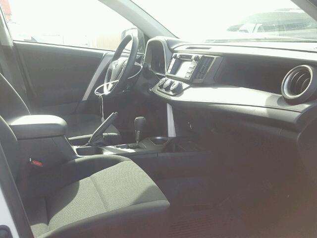 2T3BFREV6HW606863 - 2017 TOYOTA RAV4 白色 照片 6