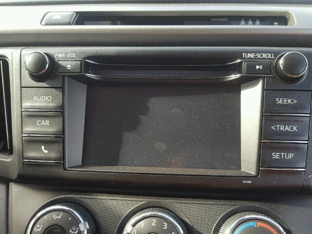 2T3BFREV6HW606863 - 2017 TOYOTA RAV4 白色 照片 9