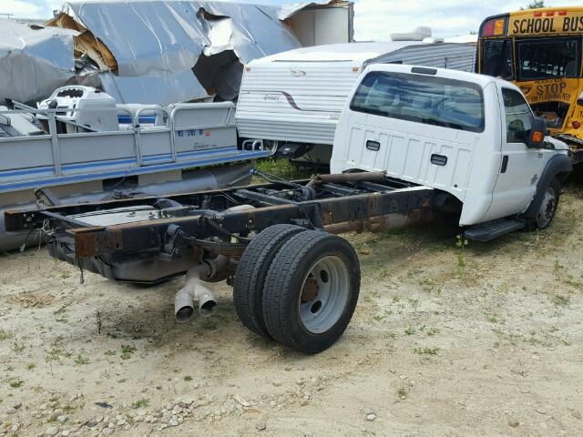 1FDUF5HT0FED30028 - 2015 FORD F550 SUPER WHITE photo 4