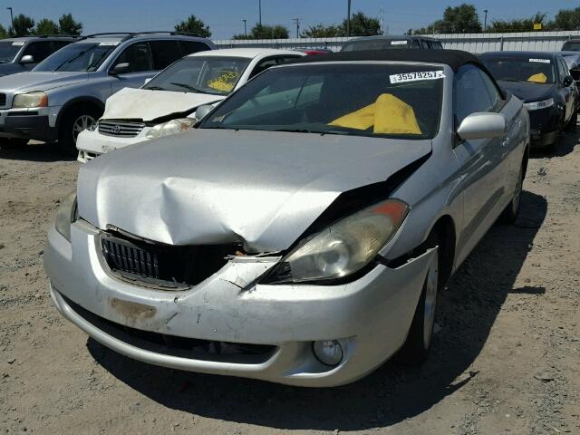 4T1FA38P85U041885 - 2005 TOYOTA CAMRY SOLA SILVER photo 2