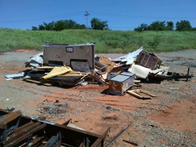 47CTBAT207K120999 - 2007 ADIR ADIRONDACK TWO TONE photo 8