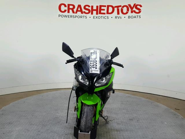 JKAEX8B1XEA000363 - 2014 KAWASAKI EX300 B GREEN photo 3