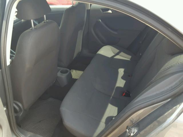 3VW2K7AJ2CM383232 - 2012 VOLKSWAGEN JETTA BASE 灰色 照片 6